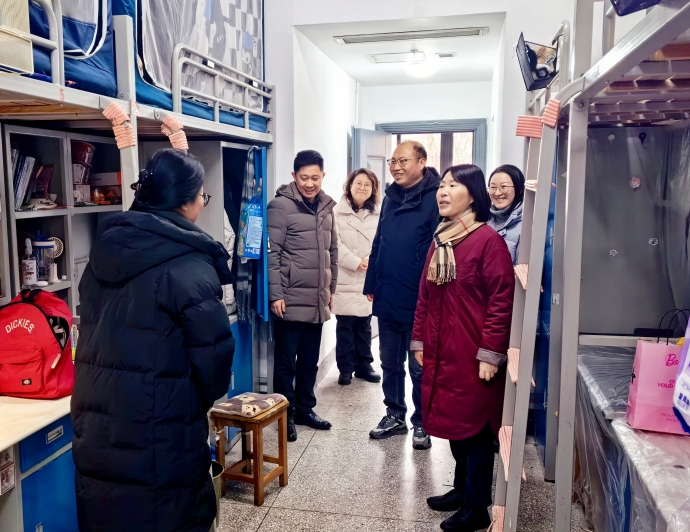 校領(lǐng)導(dǎo)帶隊(duì)開(kāi)展學(xué)期初校園安全檢查工作